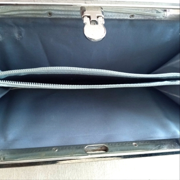 Wallet - Picture 4 of 5